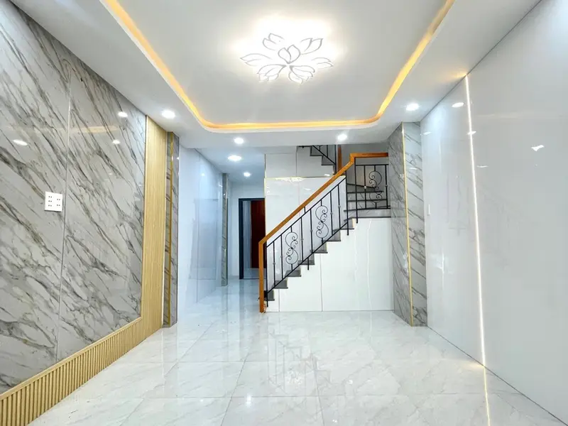 Nhà 2 tầng Quận 8 giá 4.98 tỷ, diện tích 39.2m², 3 phòng ngủ... Bán nhà riêng tại Chánh Hưng, Hồ Chí Minh 01