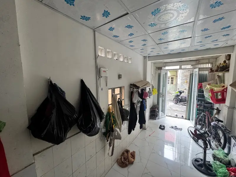 Nhà 2 tầng nhỏ gọn tại trung tâm Tân Bình, giá vừa tầm... Bán nhà riêng tại Bảy Hiền, Hồ Chí Minh 01