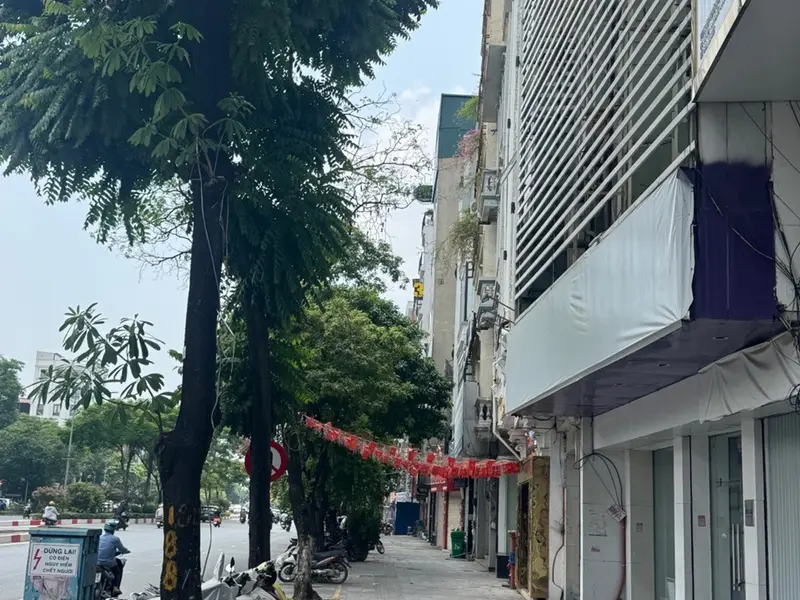 BÁN MẶT PHỐ TRẦN KHÁT CHÂN - VỈA HÈ SIÊU RỘNG - KINH DOANH - DÒNG TIỀN GẦN 200TR/TH- 120M - MT 9.2M... Bán nhà mặt phố tại Hai Bà Trưng, Hà Nội 01