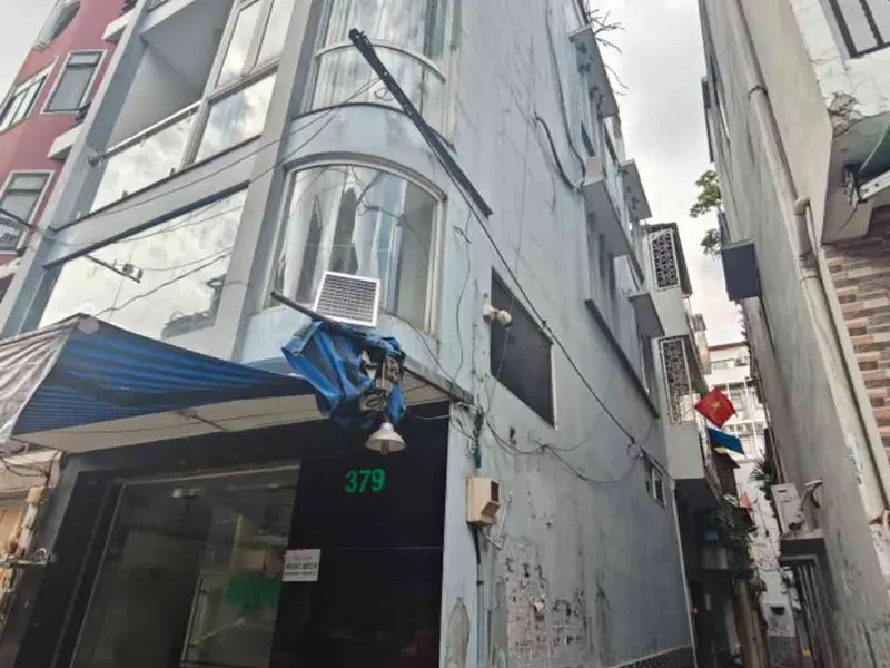 Nhà lô góc 2 mặt tiền, cực hiếm khu Quận 10 giá sốc... Bán nhà mặt phố tại Diên Hồng, Hồ Chí Minh 01