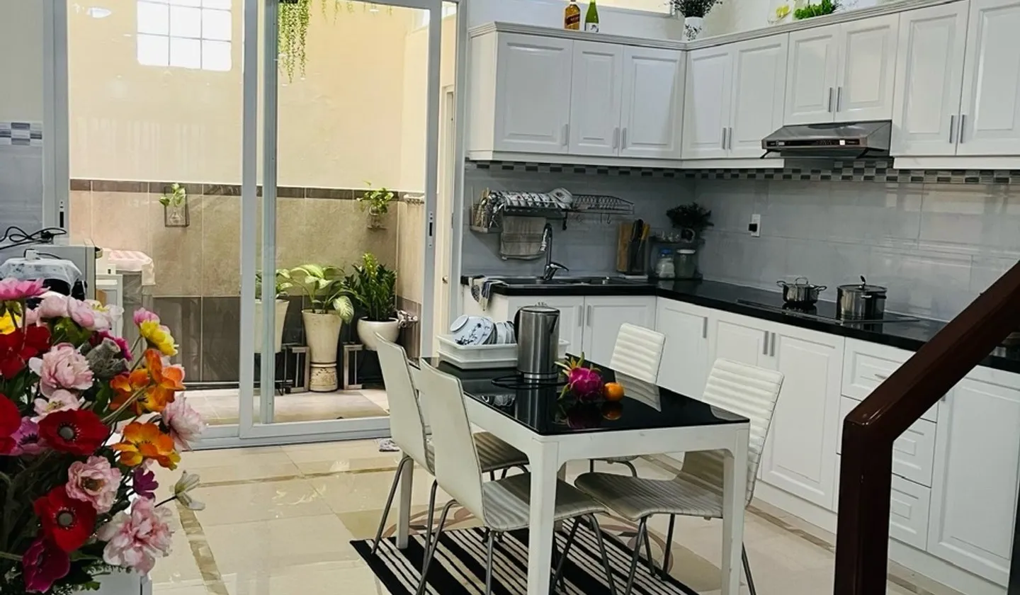 Nhà sang, hiện đại giữa lòng Đức Nhuận, gần sân bay... Bán nhà riêng tại Đức Nhuận, Hồ Chí Minh 01