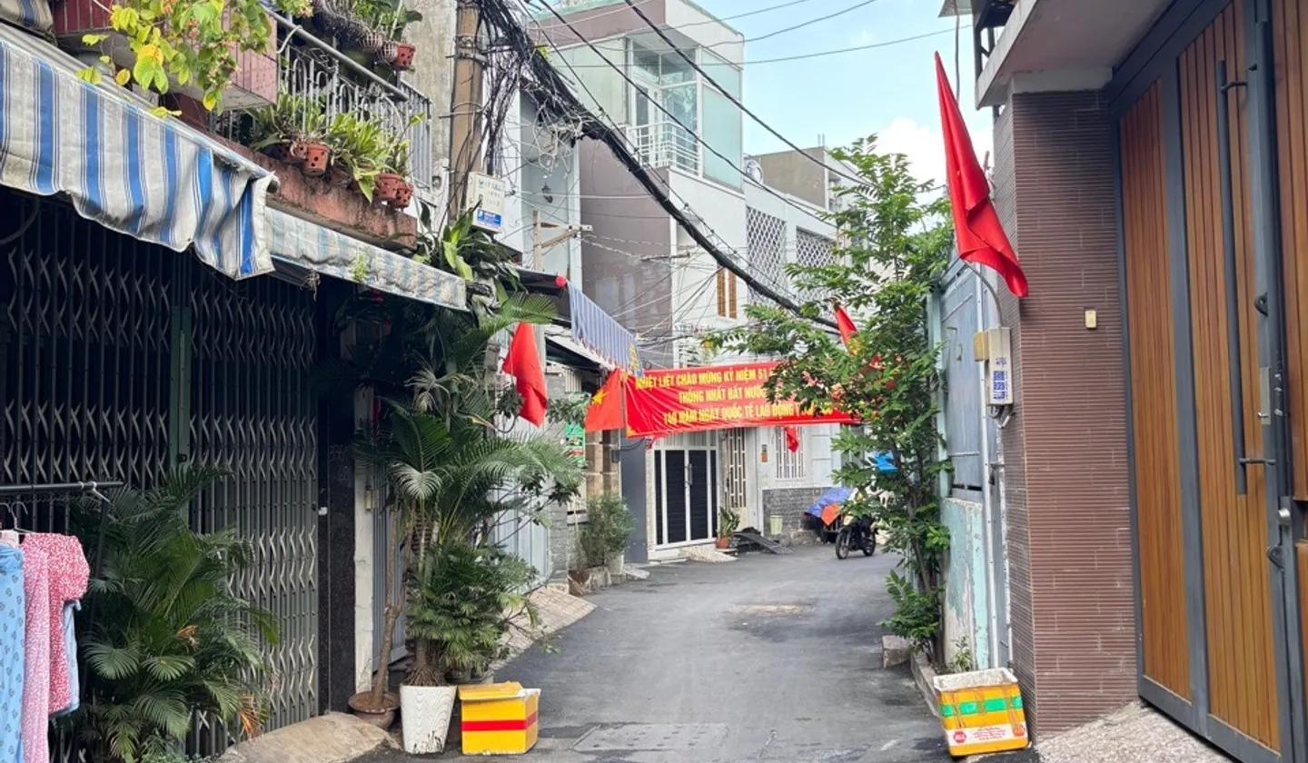 Cơ hội hiếm có sở hữu nhà riêng hẻm xe hơi thông tại trung tâm, giá chỉ 4.8 tỷ... Bán nhà riêng tại Bình Lợi Trung, Hồ Chí Minh 01