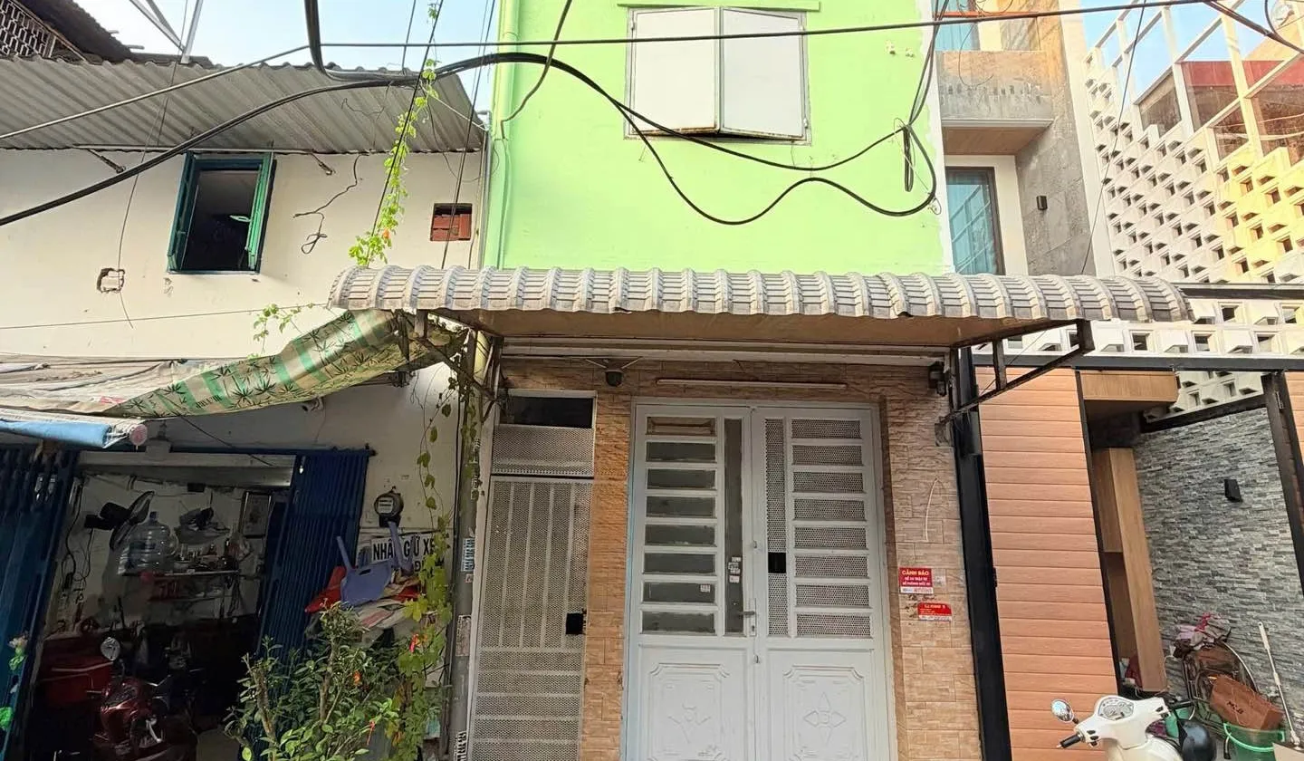 Nhà mặt phố quận 3, 8 phòng cho thuê, thu nhập ổn định... Bán nhà mặt phố tại Bàn Cờ, Hồ Chí Minh 01
