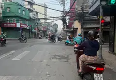 Mặt tiền nguyễn văn quá ngã tư góc chợ cây sộp
Ngang 4.8m
Dài 13m
Vĩa hè 3m
1 trệt 2 lầu +ST... Bán nhà mặt phố tại Đông Hưng Thuận, Hồ Chí Minh 01