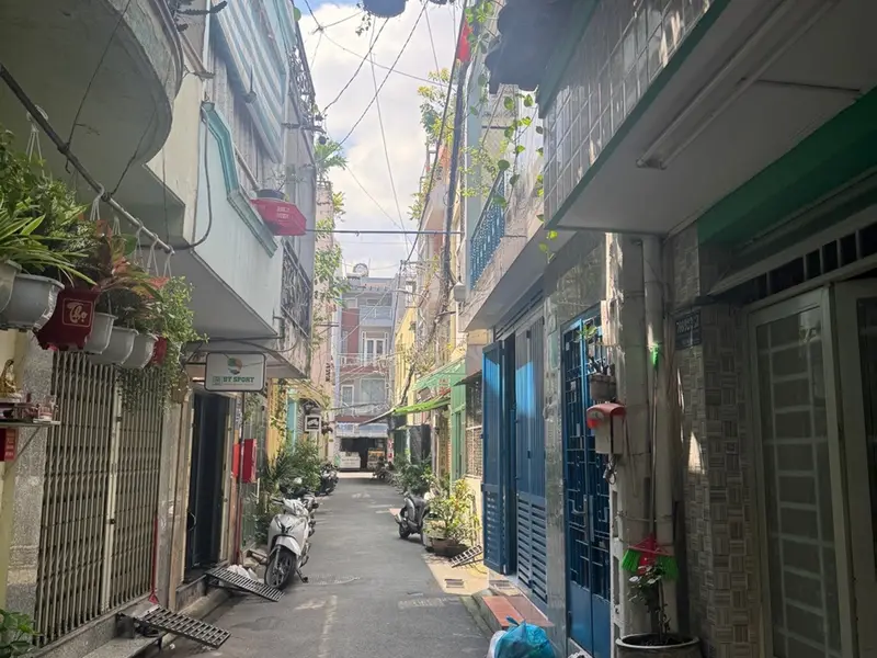 BÁN NHÀ MỚI ĐẸP - VỊ TRÍ TRUNG TÂM TÂN BÌNH - GẦN CHỢ PHẠM VĂN HAI
​Địa chỉ: Đường Lưu Nhân Chú, Ph... Bán nhà riêng tại Tân Sơn Nhất, Hồ Chí Minh 01
