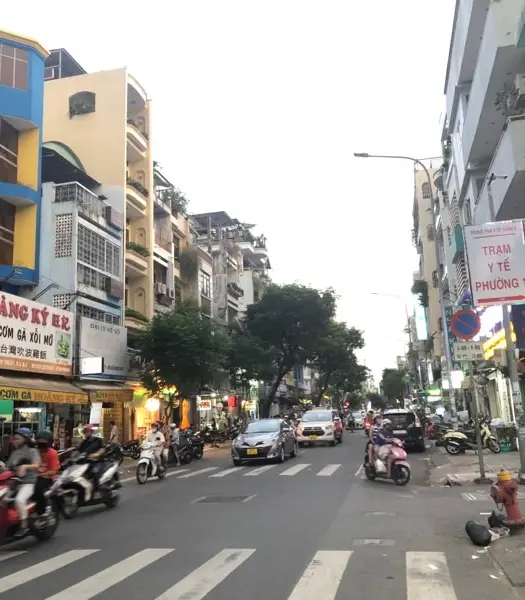 Nhà phố sang trọng Nguyễn Thiện Thuật, vị trí kinh doanh đắc địa tại Quận 3... Bán nhà mặt phố tại Bàn Cờ, Hồ Chí Minh 01