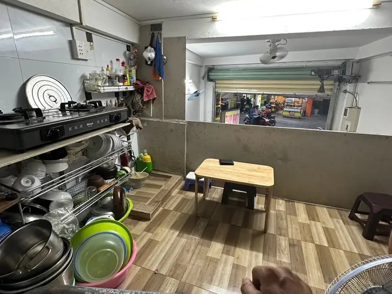 Siêu phẩm Mặt tiền Âu Dương Lân Quận 8 - khu ẩm thực - 4tầng - 2PN -... Bán nhà mặt phố tại Chánh Hưng, Hồ Chí Minh 01
