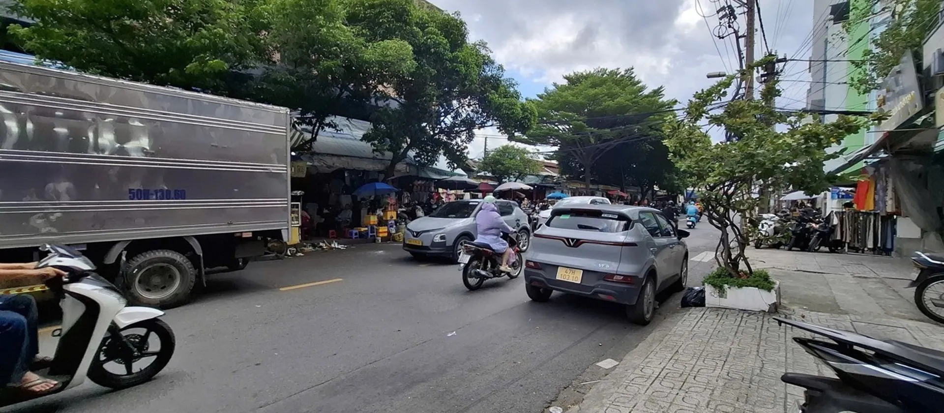 Bán nhà mặt phố 7 tầng Lê Minh Xuân phường 8 Tân Bình vị trí kinh doanh sầm uất... Bán nhà mặt phố tại Bảy Hiền, Hồ Chí Minh 01