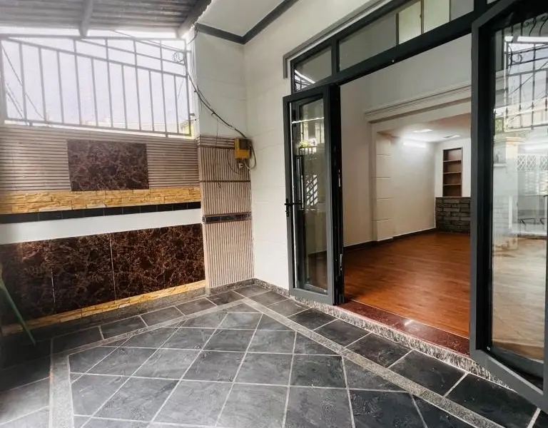 Bán nhà riêng 2 tầng hướng Tây Bắc tại Bình Thái, diện tích 64.5m2, giá 4.59 tỷ đồng... Bán nhà riêng tại Thủ Đức, Hồ Chí Minh 01