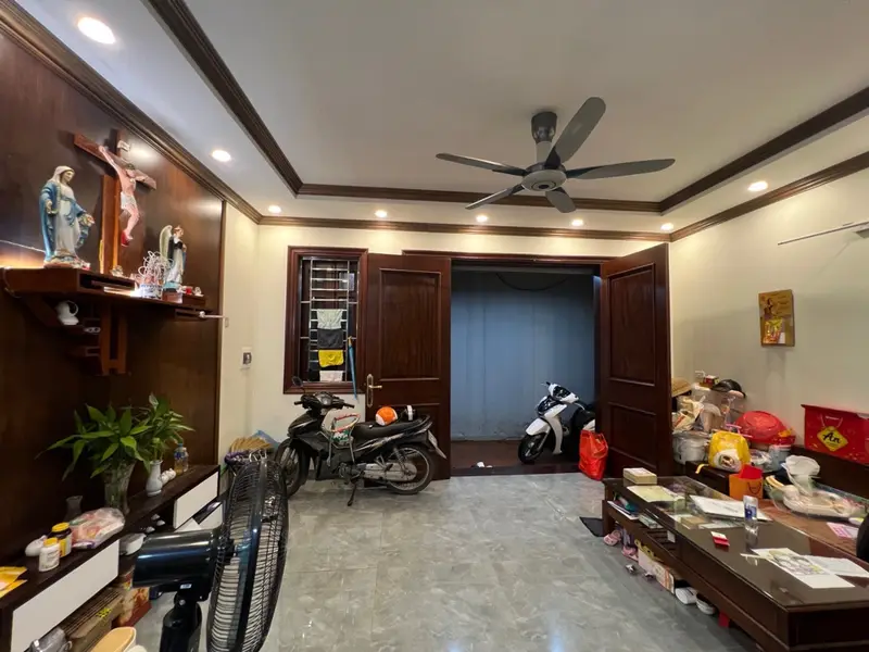 Chính chủ bán nhà Giáp Bát, nhà dân tự xây , gần các trường tốp đầu , gần các bệnh viện lớn, tiện b... Bán nhà riêng tại Hoàng Mai, Hà Nội 01