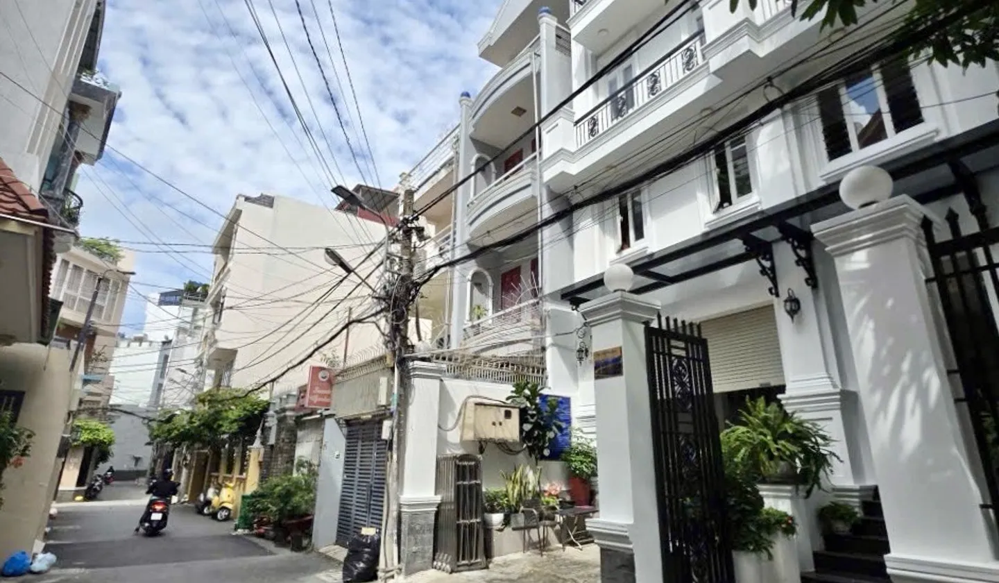 Tòa nhà CHDV gần sân bay Tân Sơn Nhất, sinh lời ổn định... Bán nhà riêng tại Tân Sơn Hòa, Hồ Chí Minh 01