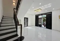Bán nhà riêng Hoàng Hoa Thám 4 tầng 5 phòng ngủ giá 7.59 tỷ... Bán nhà riêng tại Hạnh Thông, Hồ Chí Minh 06