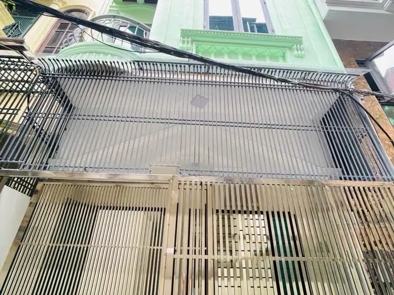 PHÂN LÔ QUÂN ĐỘI - ÔTÔ TRÁNH SÁT NHÀ - 2 THOÁNG TRƯỚC SAU - NÔNG GẦN PHỐ - TIỆN ÍCH NHIỀU... Bán nhà riêng tại Thanh Xuân, Hà Nội 01