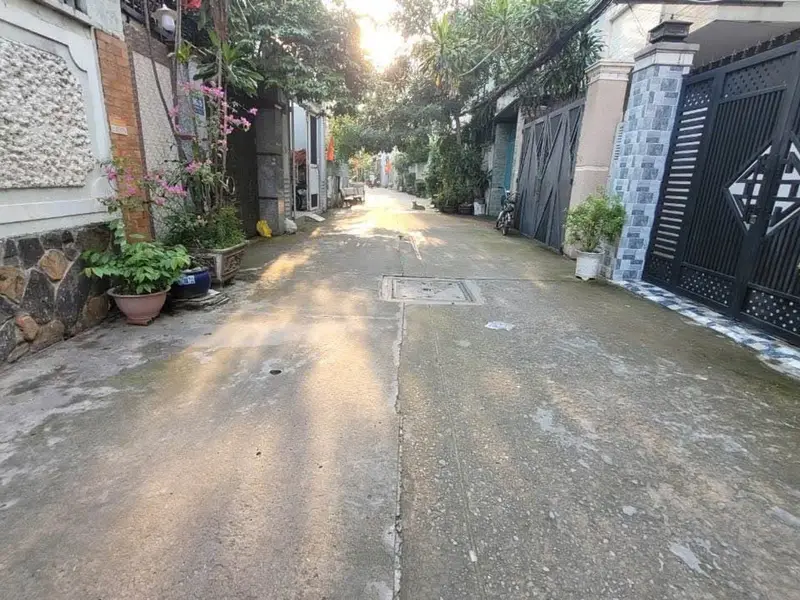 Nhà 5 tầng siêu phẩm Lạc Long Quân, 9PN, gần chợ vải Tân Bình... Bán nhà riêng tại Bảy Hiền, Hồ Chí Minh 01