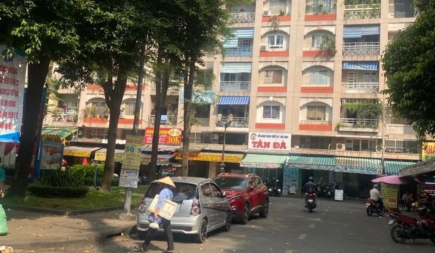 Căn hộ 3PN rộng rãi, giá hời gần trung tâm Quận 5... Bán căn hộ chung cư tại An Đông, Hồ Chí Minh 01