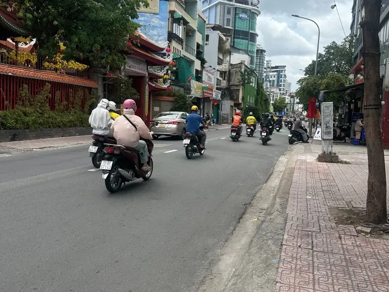 Bán nhà mặt phố 2 tầng diện tích gần 100m2 giá 8,3 tỷ tại quận trung tâm... Bán nhà mặt phố tại Phú Nhuận, Hồ Chí Minh 01