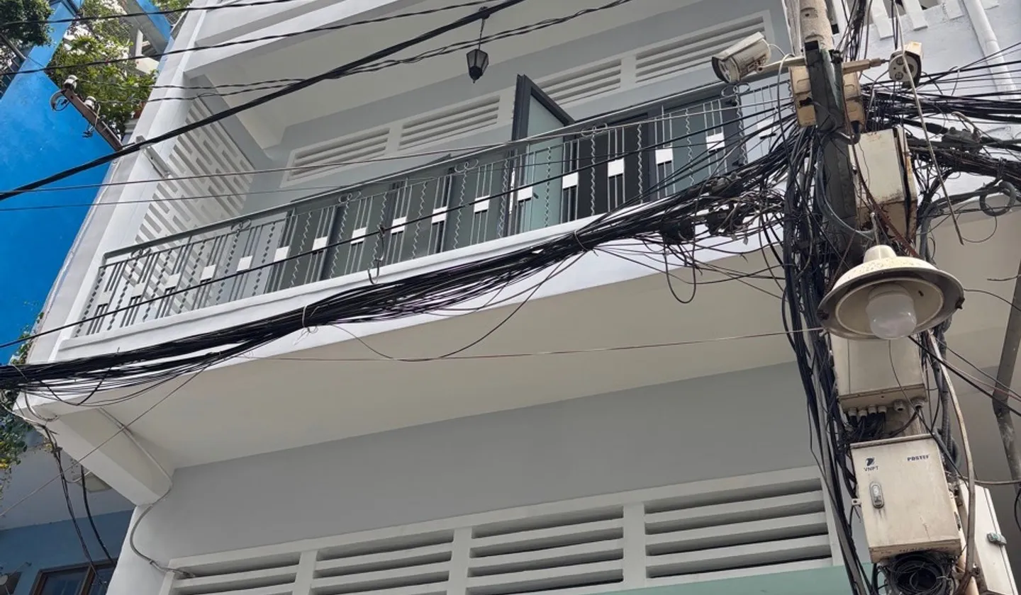 Nhà lô góc 5 tầng, trung tâm Quận 10, hẻm rộng 5m... Bán nhà riêng tại Vườn Lài, Hồ Chí Minh 01