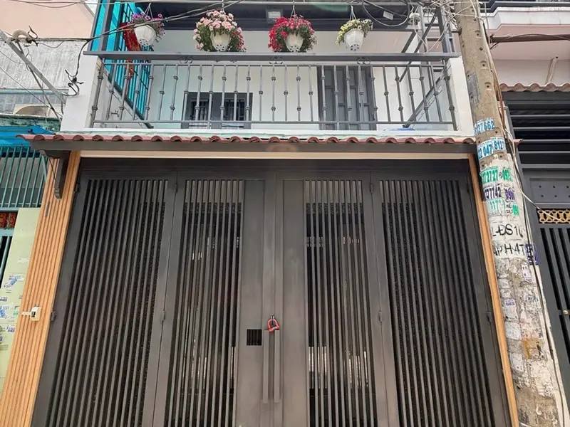 Nhà mới 2 tầng , hẻm xe hơi ngay lê Văn Quới , Chỉ 4.7 TỶ 🔥
- 4x12m, 1 trệt 1 lầu, 2PN – 2wc... Bán nhà riêng tại Bình Hưng Hòa, Hồ Chí Minh 01