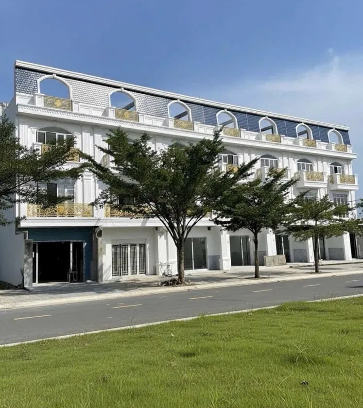Cơ hội hiếm có sở hữu nhà phố hiện đại KDC Phúc An giá tốt... Bán nhà riêng tại Nhà Bè, Hồ Chí Minh 01