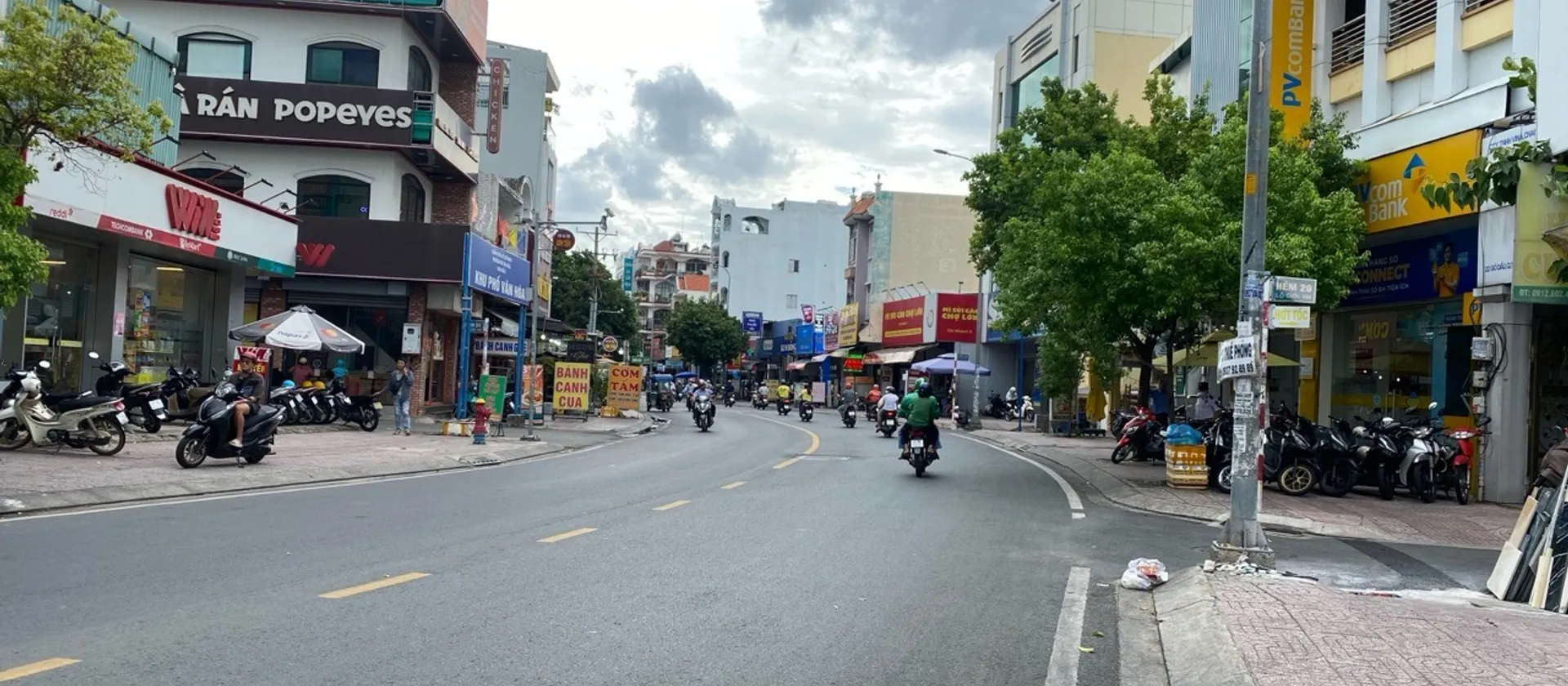 Nhà mặt phố 1 tầng, mặt tiền rộng tại phường Tân Sơn Nhì giá 20 tỷ... Bán nhà mặt phố tại Tân Sơn Nhì, Hồ Chí Minh 01