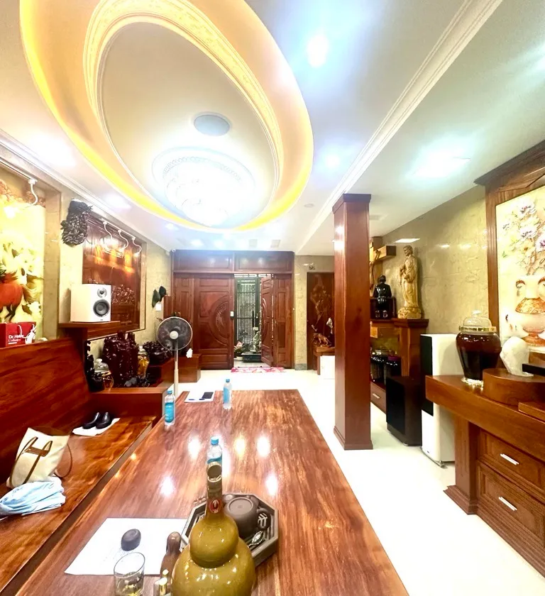 Bán nhà 7 tầng 18 phòng tại phường 5, quận Tân Bình... Bán owner_side tại Tân Sơn Nhất, Hồ Chí Minh 01