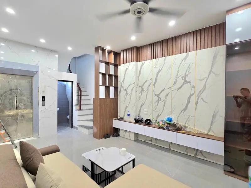Bán nhà 6 tầng thang máy khu chia lô tại quận Cầu Giấy... Bán nhà riêng tại Cầu Giấy, Hà Nội 01
