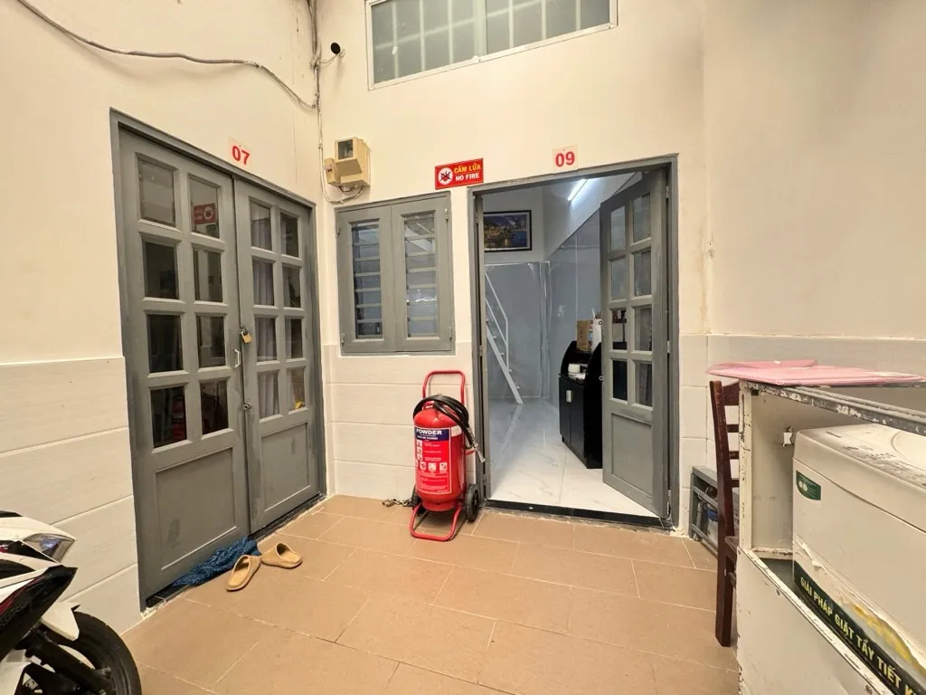 Dãy trọ 10 phòng - 173m2 - Thu 540tr/năm - 12.89 tỷ -  Ngang 10m - SHR... Bán nhà riêng tại Xóm Chiếu, Hồ Chí Minh 01