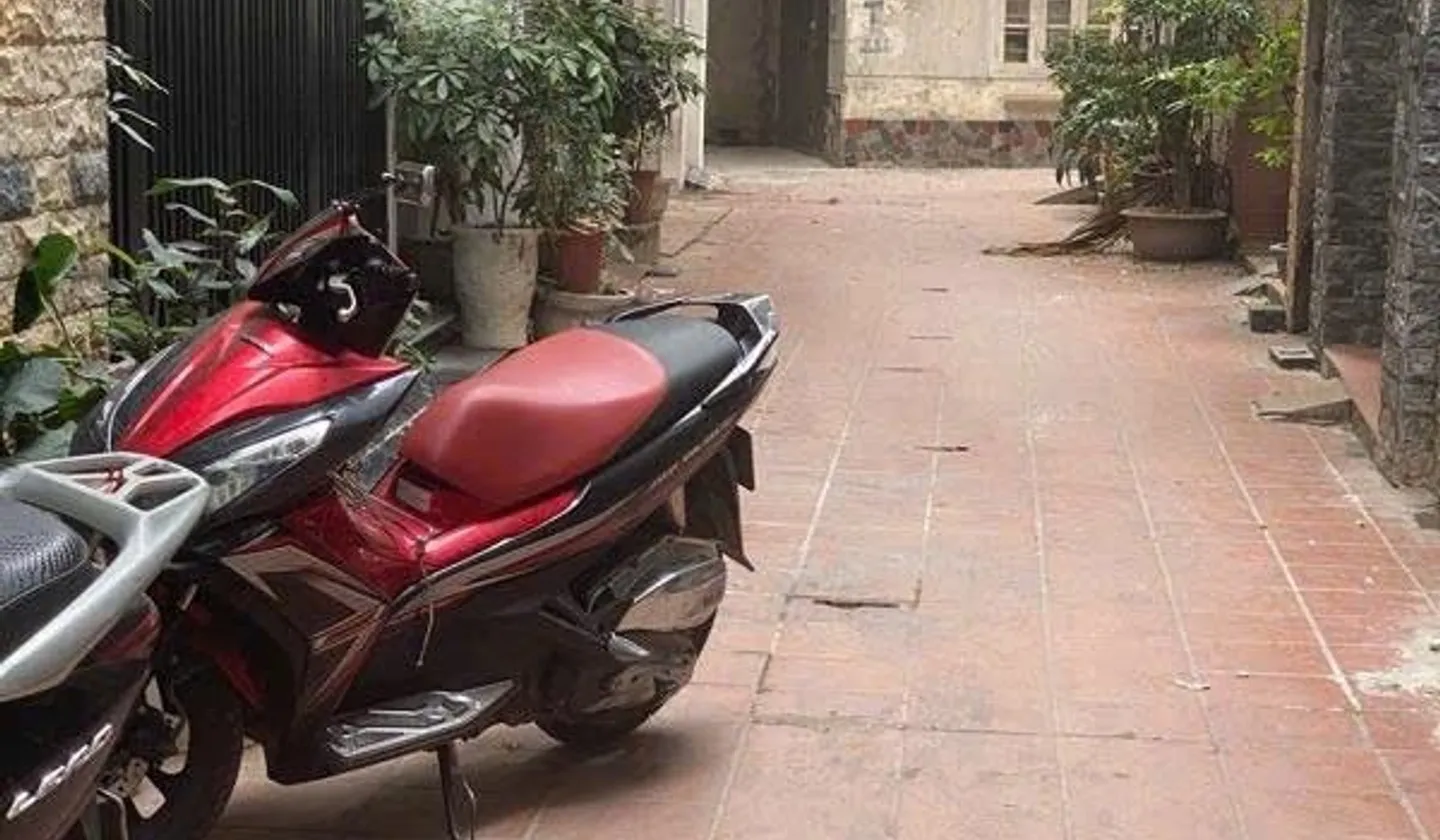 Nhà đẹp trung tâm Cầu Giấy - Sát phố, ngõ rộng... Bán nhà riêng tại Cầu Giấy, Hà Nội 01