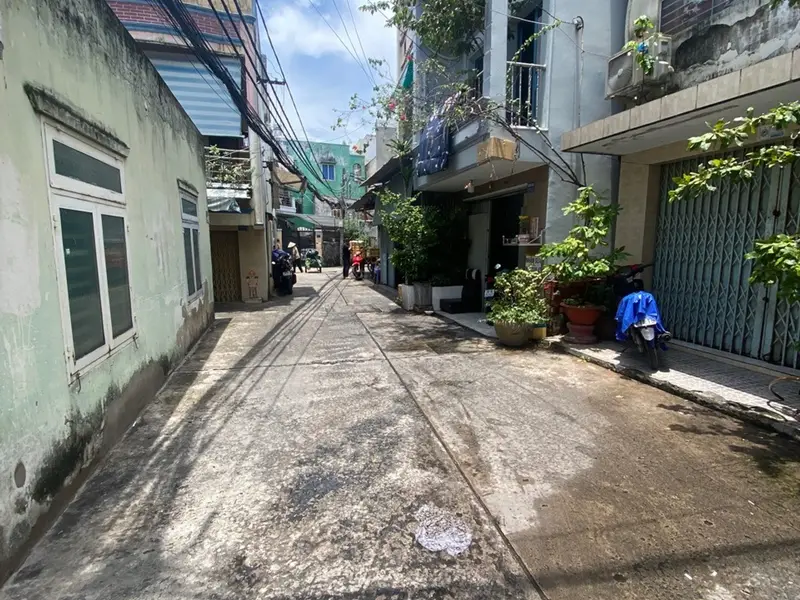 Nhà 3 tầng 6 phòng ngủ diện tích 76m2 hẻm xe tải Bình Tiên... Bán nhà riêng tại Bình Tiên, Hồ Chí Minh 01
