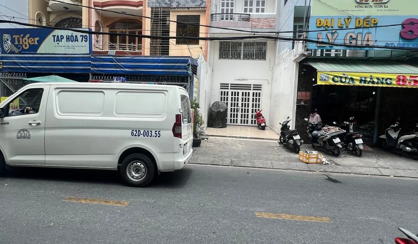 Nhà mặt phố 3 tầng, mặt tiền 4.2m tại Tân Phú, giá 13.1 tỷ... Bán nhà mặt phố tại Tân Phú, Hồ Chí Minh 01