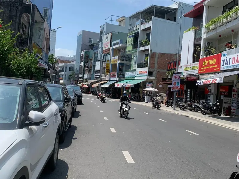 Nhà mặt phố siêu hiếm diện tích lớn giá cực tốt tại Hải Châu... Bán nhà mặt phố tại Hải Châu, Đà Nẵng 01