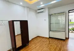 Nhà MT Tân Phú - Huỳnh Thiện Lộc, 2 tầng ở ngay - KD - ngang gần 4m - dài 14n - hơn 10 tỷ... Bán nhà mặt phố tại Tân Phú, Hồ Chí Minh 02