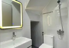 Nhà 4 tầng có thang máy ngay trung tâm Âu Cơ, nhận ngay nội thất xịn... Bán nhà riêng tại Tân Hòa, Hồ Chí Minh 05