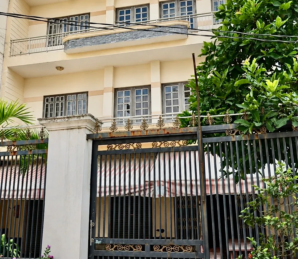 Biệt thự đô thị sang trọng với diện tích rộng và thiết kế đẳng cấp tại Quận trung tâm... Bán nhà riêng tại An Hội Tây, Hồ Chí Minh 01
