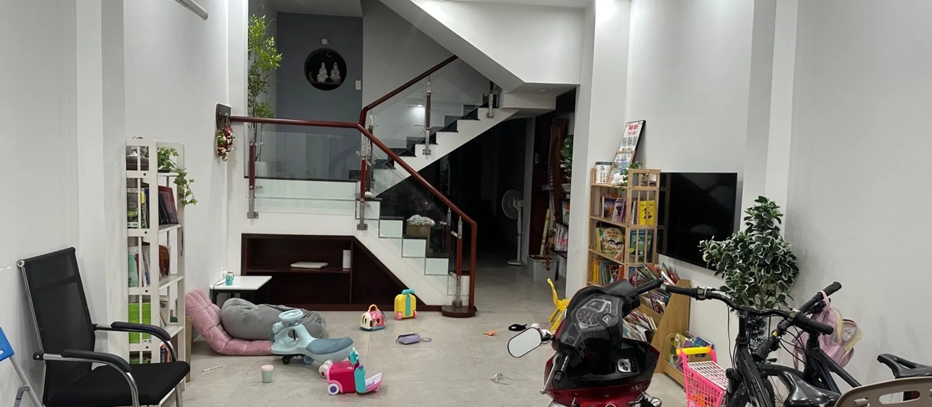 🏡 ( QUẬN 7 ) NHÀ 3 TẦNG – KHU DÂN DÂN TRÍ CAO - HUỲNH TẤN PHÁT

👉 GIÁ CHỈ 11,6 TỶ... Bán nhà mặt phố tại Phú Thuận, Hồ Chí Minh 01