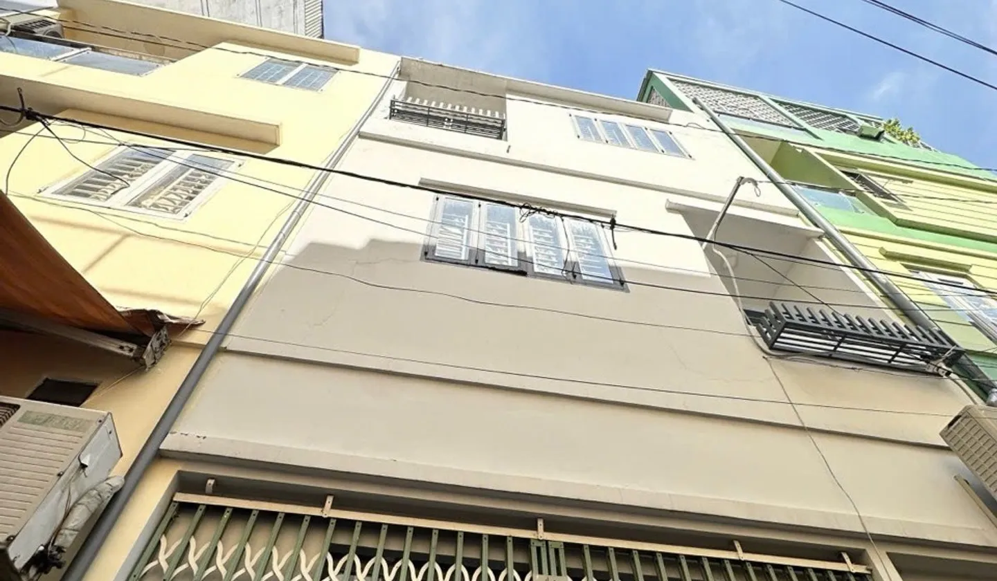 Nhà 3 tầng 30.5m2 gần mặt tiền đường Lê Hồng Phong, Quận 10... Bán nhà riêng tại Vườn Lài, Hồ Chí Minh 01
