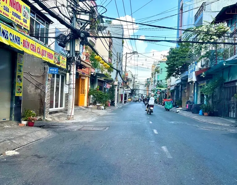 Nhà 4 tầng mặt hẻm xe hơi trung tâm Tân Bình giá hấp dẫn... Bán owner_side tại Bảy Hiền, Hồ Chí Minh 01