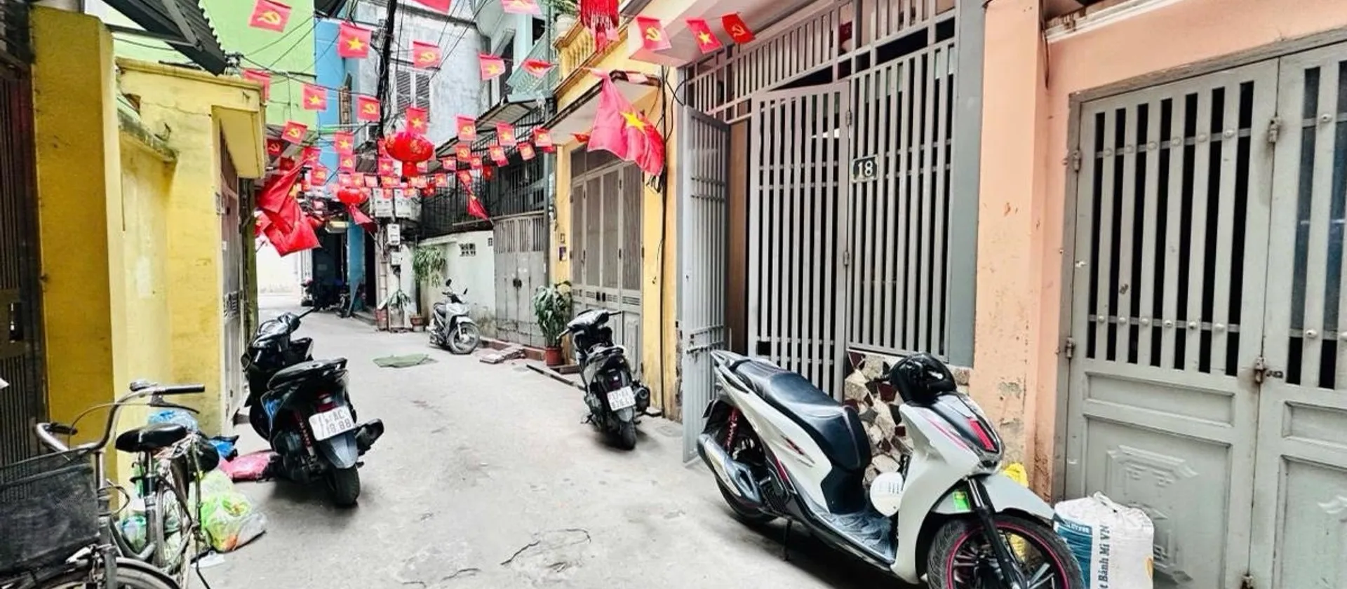 Trung tâm LÊ VĂN HIẾN 44m2 7,95 Tỷ LIỀN KỀ: HV TÀI CHÍNH + ĐH MỎ + CẢNH SÁT ND + BV ĐK PHƯƠNG ĐÔNG... Bán nhà riêng tại Đông Ngạc, Hà Nội 01