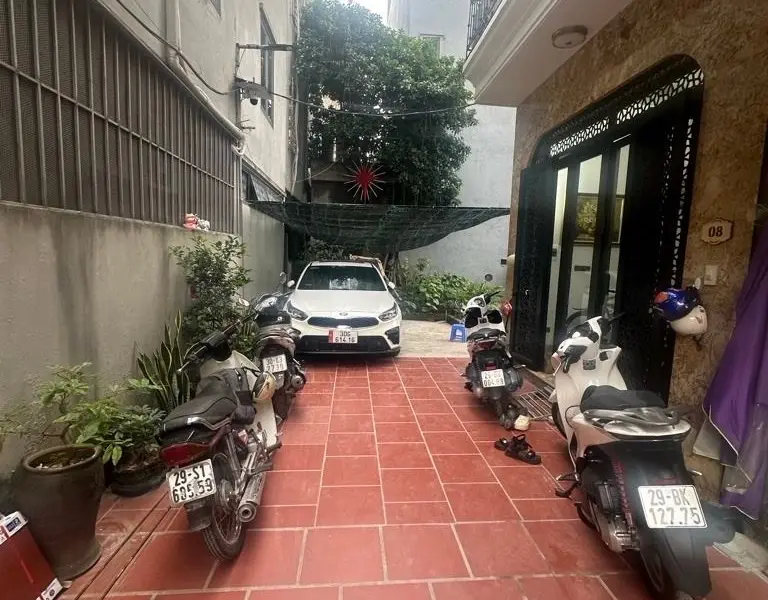Nhà 5 tầng có thang máy tại khu vực Tư Đình, thiết kế hiện đại và tiện nghi... Bán nhà riêng tại Long Biên, Hà Nội 01
