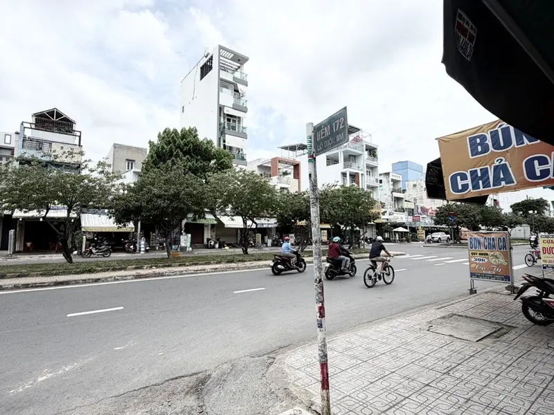 NGAY LÊ THÚC HOẠCH - KHU TOÀN BIỆT THỰ - 2 TẦNG - 4x12 - XE HƠI NGỦ NHÀ... Bán nhà mặt phố tại Phú Thọ Hòa, Hồ Chí Minh 01