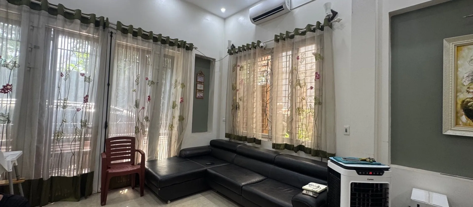 Bán nhà riêng 4 tầng mặt ngách, lô góc tại Nguyễn Hoàng Tôn, diện tích sử dụng khoảng 50m2... Bán nhà riêng tại Phú Thượng, Hà Nội 01