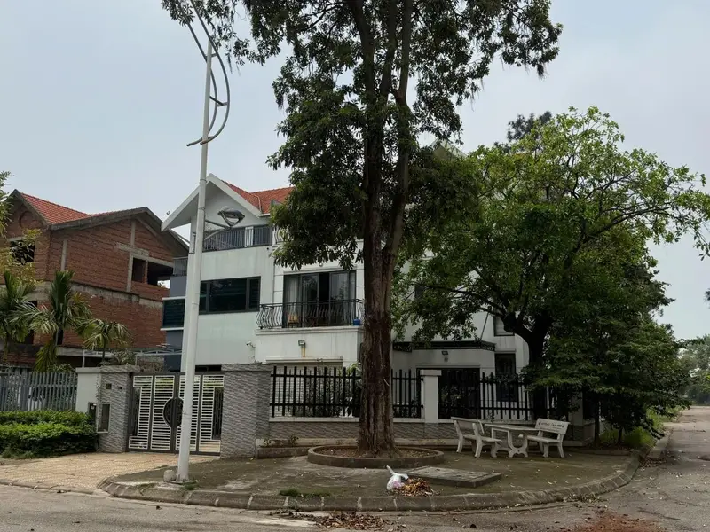 SIÊU PHẨM BIỆT THỰ LÔ GÓC – 3 MẶT THOÁNG – LONG VIỆT
🏡 Biệt thự 3 tầng, nội thất cực xịn – thiết k... Bán partner tại Quang Minh, Hà Nội 01