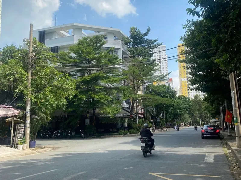 Bán nhà mặt phố 85m2 tại quận 6 giá 9,7 tỷ... Bán nhà mặt phố tại Bình Phú, Hồ Chí Minh 01