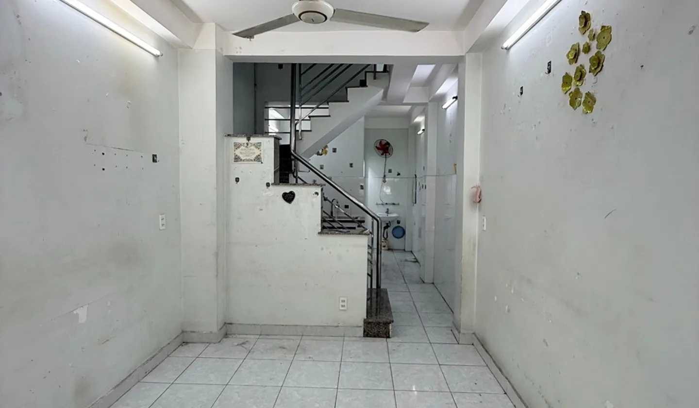 Bán nhà 5 tầng hẻm thông thoáng Lạc Long Quân, quận Tân Bình, TP.HCM... Bán nhà riêng tại Bảy Hiền, Hồ Chí Minh 01