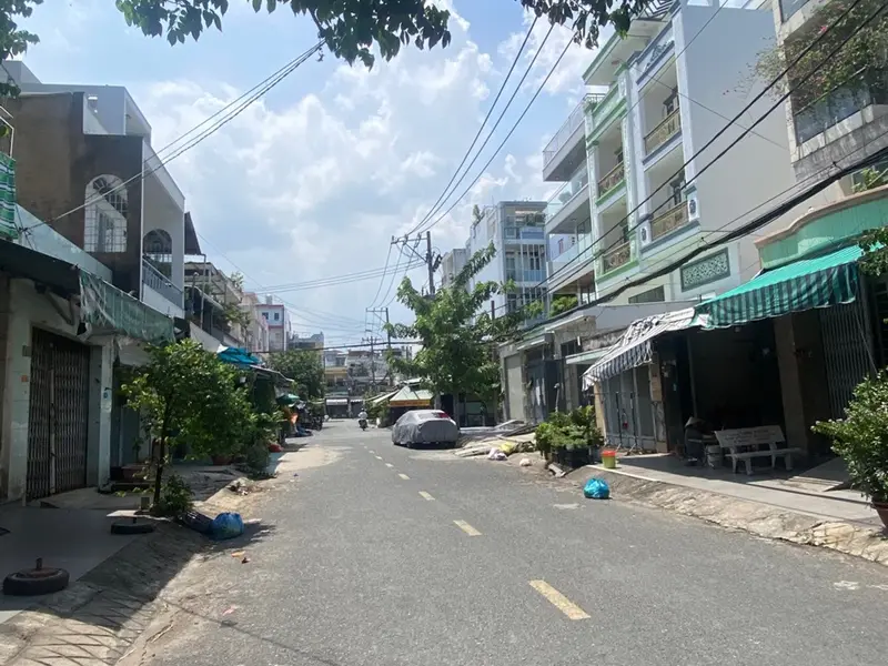 Bán nhà góc 2 mặt tiền Quận 6, gần chợ Hồ Trọng Quý giá 23 tỷ... Bán nhà mặt phố tại Bình Phú, Hồ Chí Minh 01