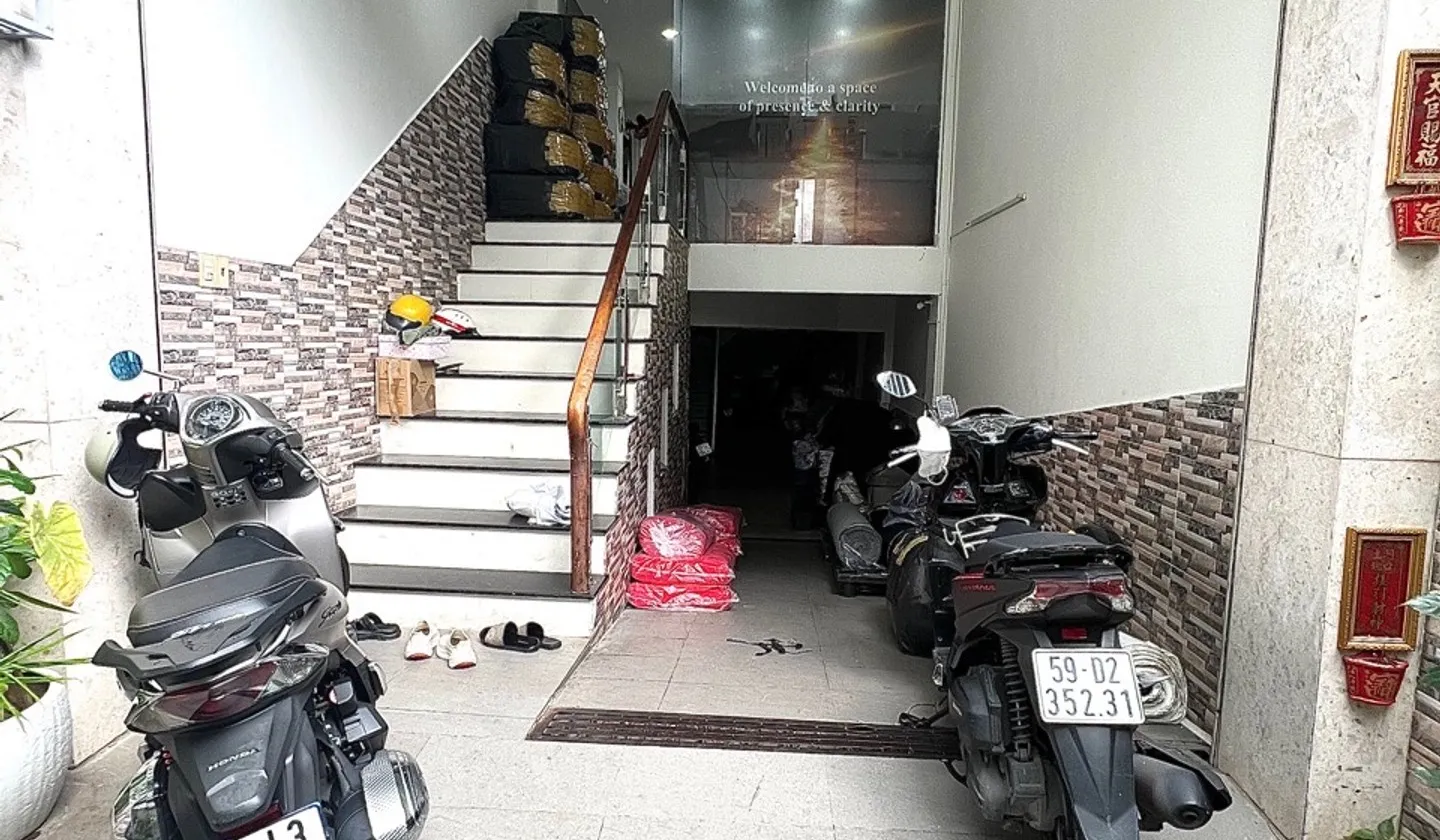 Bán nhà mặt phố 6 tầng diện tích 104m² tại phường Chánh Hưng, Quận 8, giá 21 tỷ đồng... Bán nhà mặt phố tại Chánh Hưng, Hồ Chí Minh 01