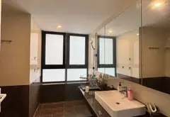Bán nhà riêng 3 tầng lô góc sân rộng tại quận Bát Khối... Bán nhà riêng tại Bát Tràng, Hà Nội 06