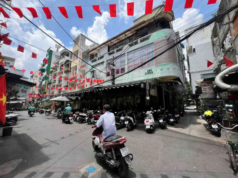 Nhà mặt tiền lô góc 3 tầng Quận 3, đang cho thuê thu nhập 34 triệu/tháng... Bán nhà riêng tại Bàn Cờ, Hồ Chí Minh 01