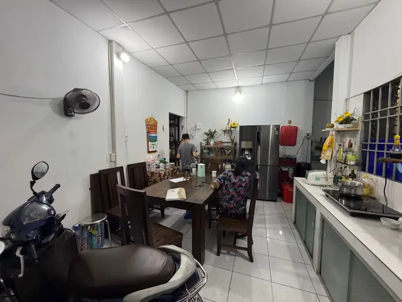 Bán nhà mặt phố kinh doanh sinh lời tại Tân Hương 413.6m2... Bán nhà mặt phố tại Phú Thọ Hòa, Hồ Chí Minh 01
