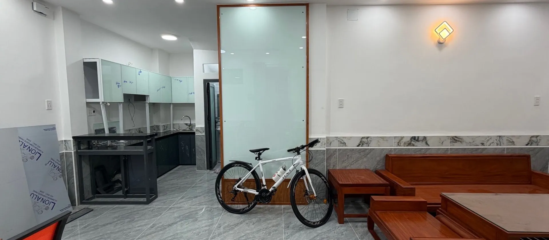 Nhà 4 tầng Phú Nhuận giá hợp lý dành cho gia đình trẻ... Bán nhà riêng tại Đức Nhuận, Hồ Chí Minh 01
